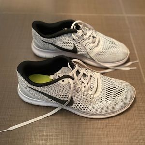 Women’s size 9.5 Nike running shoes